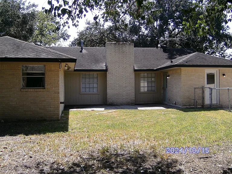 5850 Paisley St — Photo 2