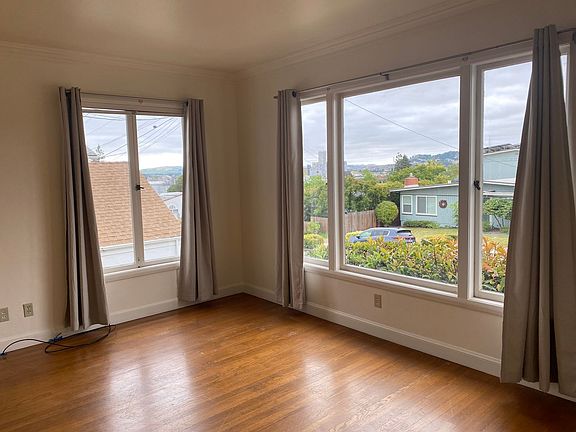 5th image of 600 Liberty St #290