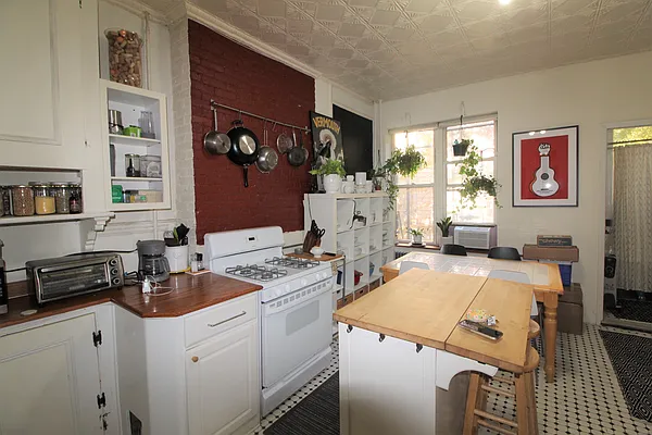 Rented by Compass | media 20