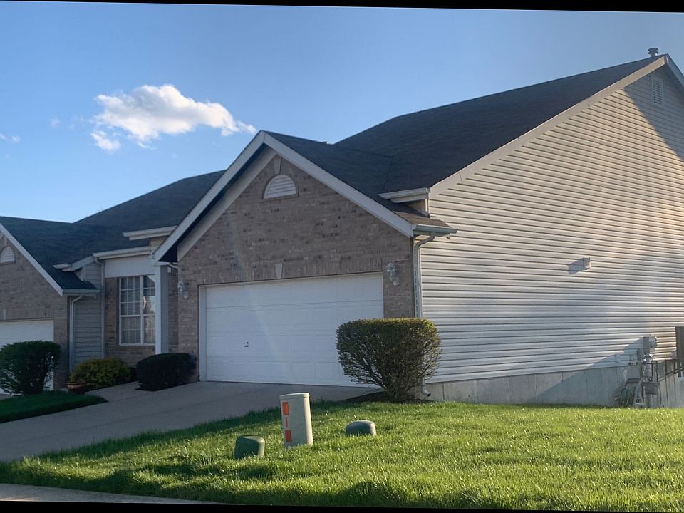2nd image of 123 Robbins Way Dr