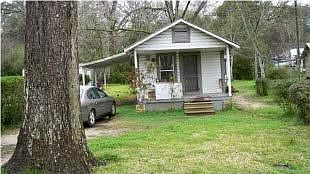 1st image of 2817 Caledonia St