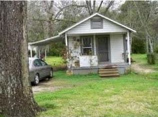 2817 Caledonia St, Marianna, FL 32448