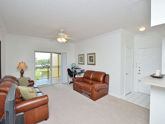 5th image of 101 SW 117th Ave APT 306