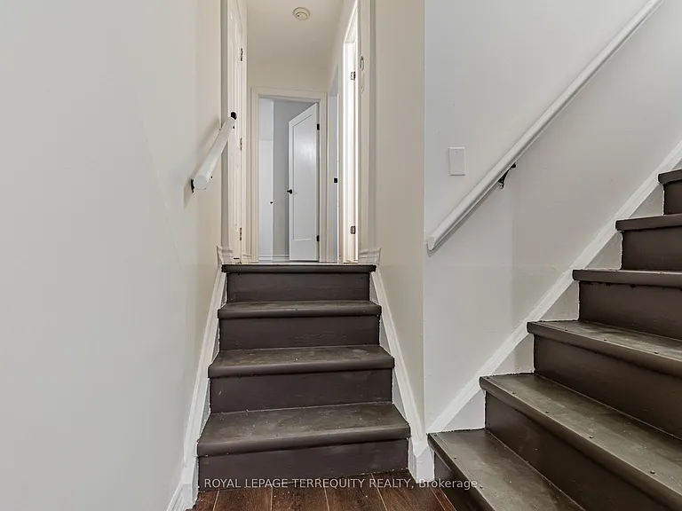 5 Rochelle Cres — Photo 6