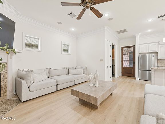 5th image of 308 Nanterre Ln