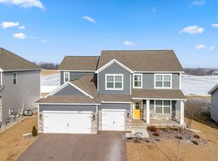 1867 August Dr, Shakopee, MN 55379