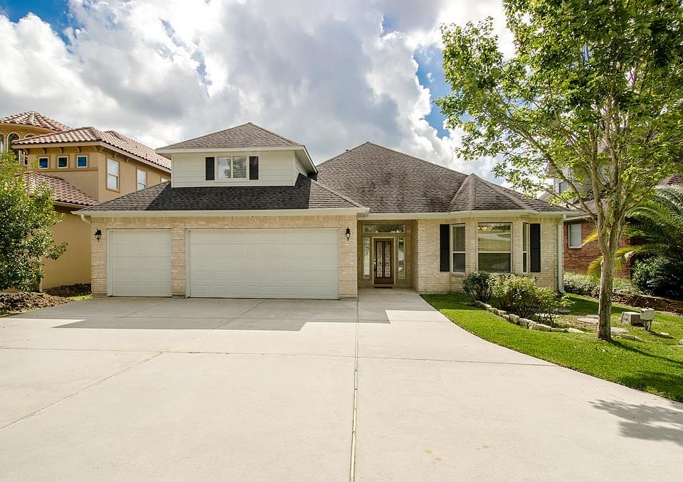 1st image of 18787 W Cool Breeze Ln