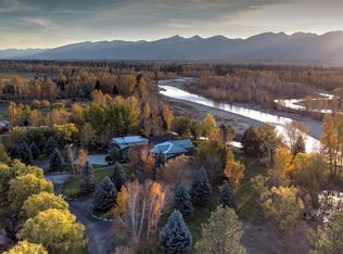 2725 River Bend Ln, Stevensville, MT 59870