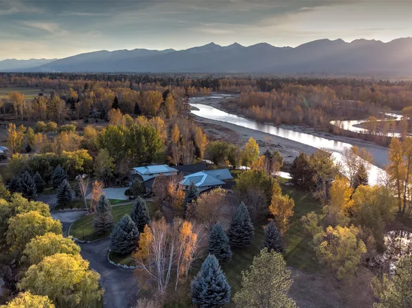 2725 River Bend Ln, Stevensville, MT 59870