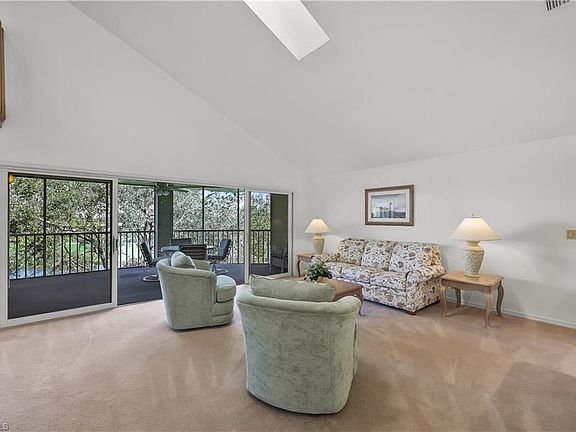 3rd image of 26930 Wedgewood DR #502