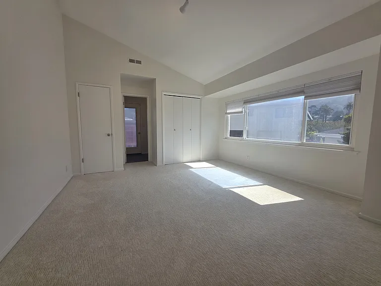 627 F St — Photo 21