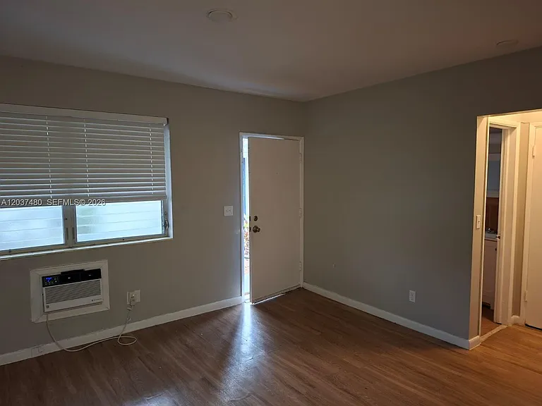 13035 Emerald Dr #357 — Photo 2