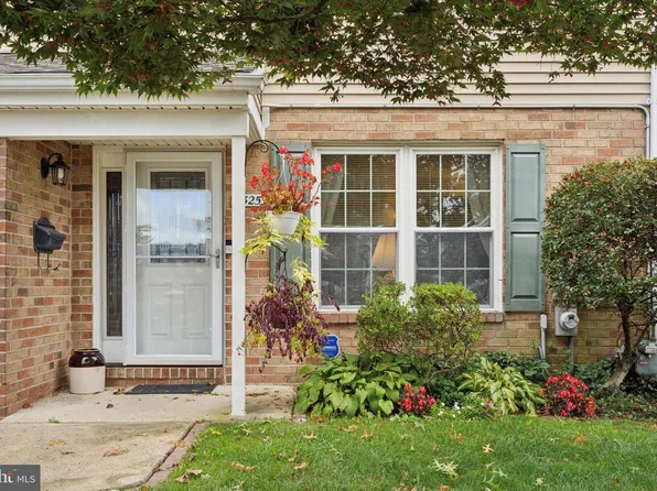 3325 Pasqualone Blvd, Bensalem, PA 19020