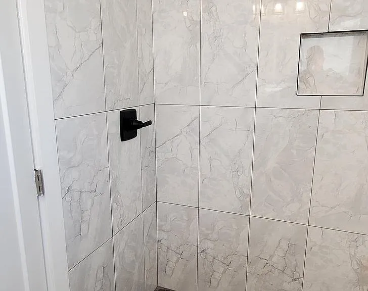 536 W Huntingdon St #1 — Photo 5