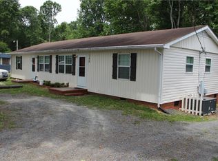 148 & 150 W Edgewood Cir, Asheboro, NC 27205