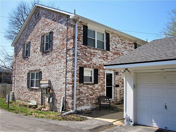 2nd image of 8363 Woodward St