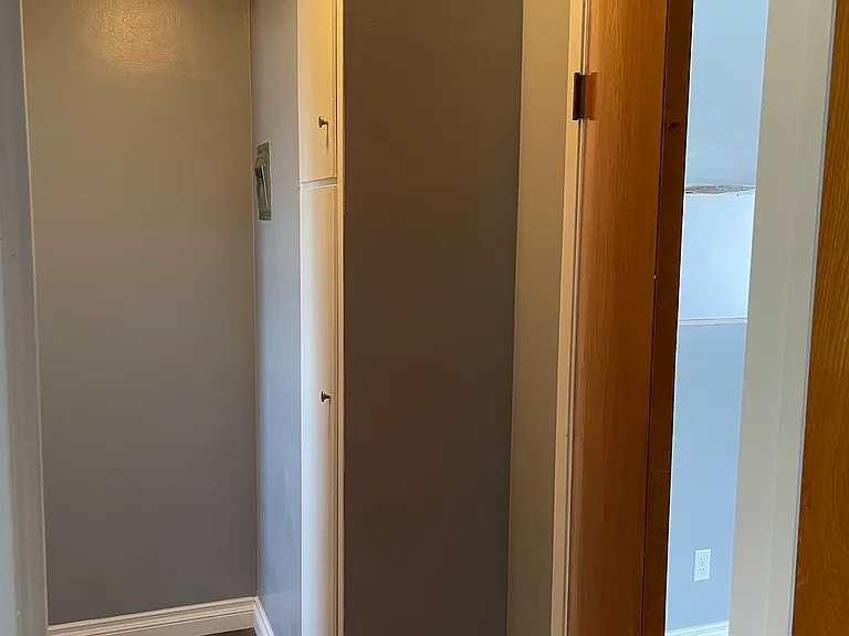 220 E Sierra Madre Blvd — Photo 10