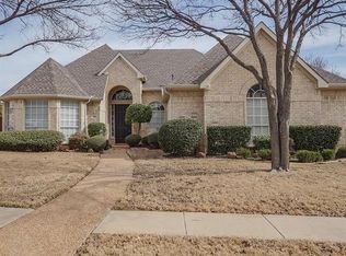 28 Skyline Dr, Trophy Club, TX 76262