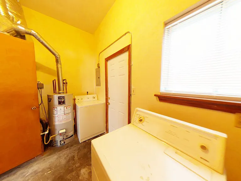 57 Bruton Ave — Photo 12