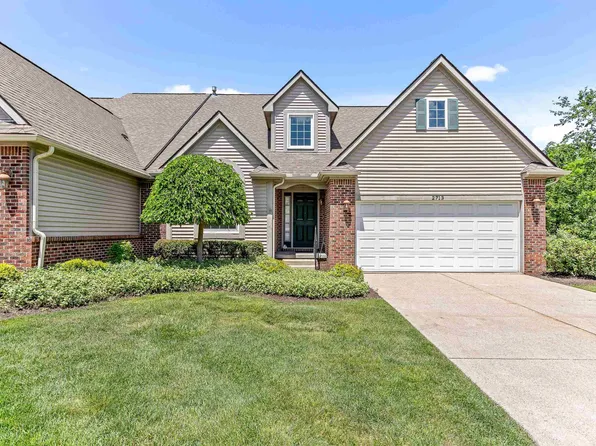 2713 Aralia Dr, Howell, MI 48855
