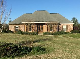 311 Lake Side Ln NW, Brookhaven, MS 39601