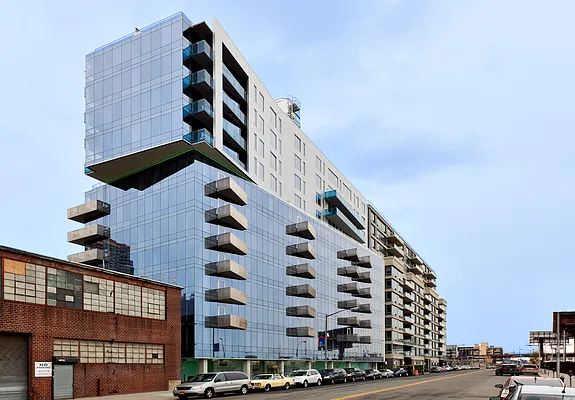 Murano at 5-19 Borden Ave. in Hunters Point : Sales, Rentals