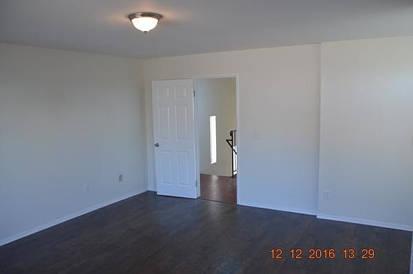 1st image of 4044 Nordica Ave