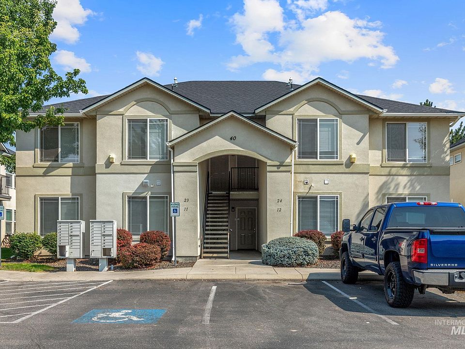 1st image of 1805 E Overland Rd #40