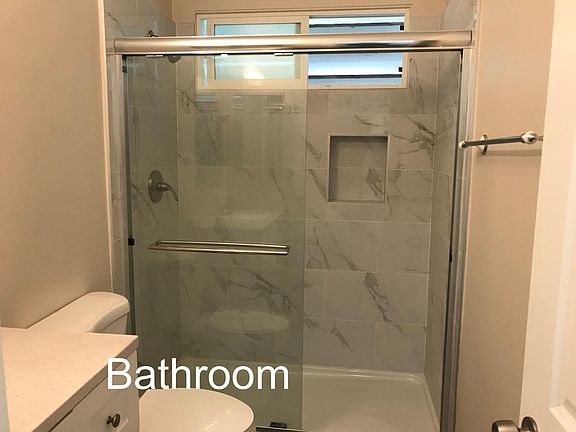 2nd image of 4710 Vantage Ave APT 1
