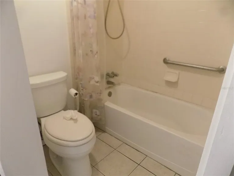 2811 SW Archer Rd #X201 — Photo 25