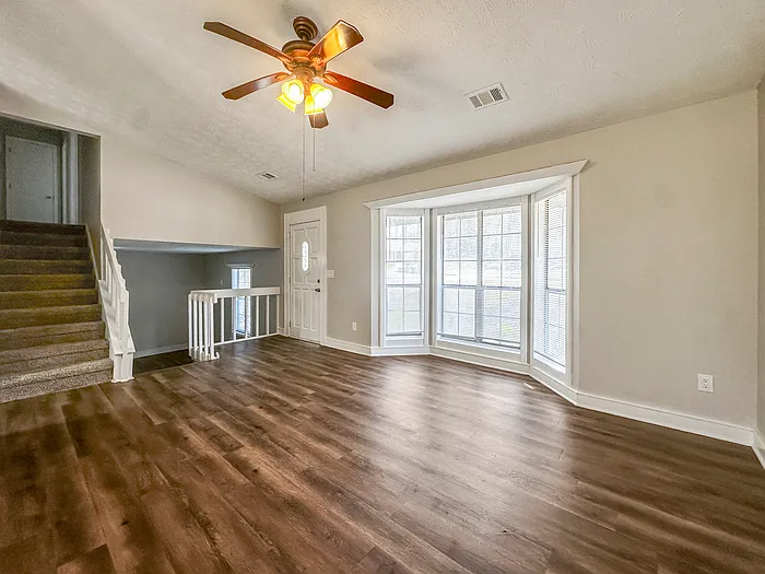 3440 Great Meadows Ct — Photo 5