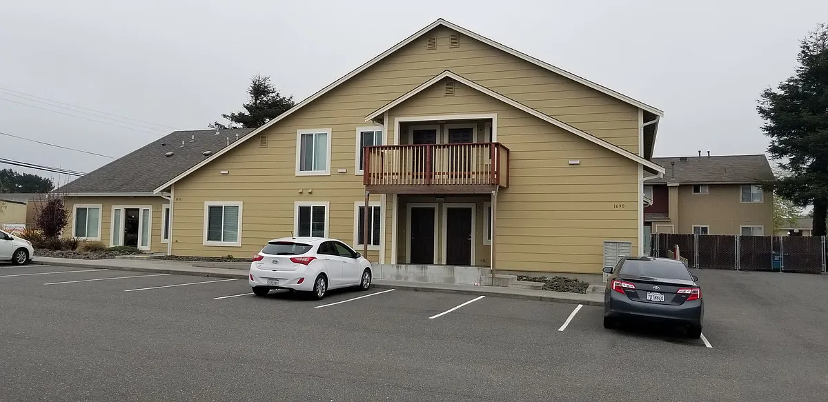 Building Photo - 1690 Sutter Rd #1-14