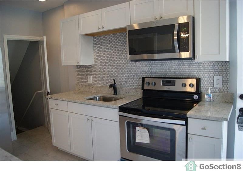 1st image of 6911 Holabird Ave