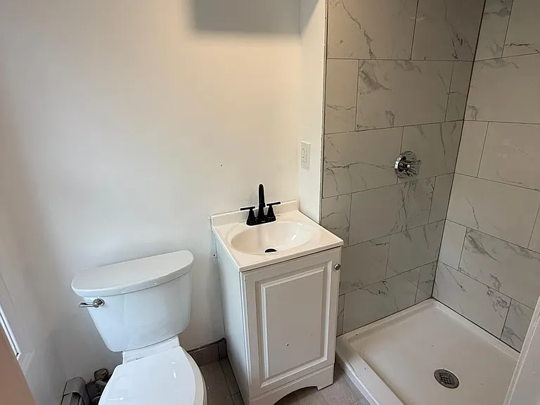 78 Lowell St #2 — Photo 9