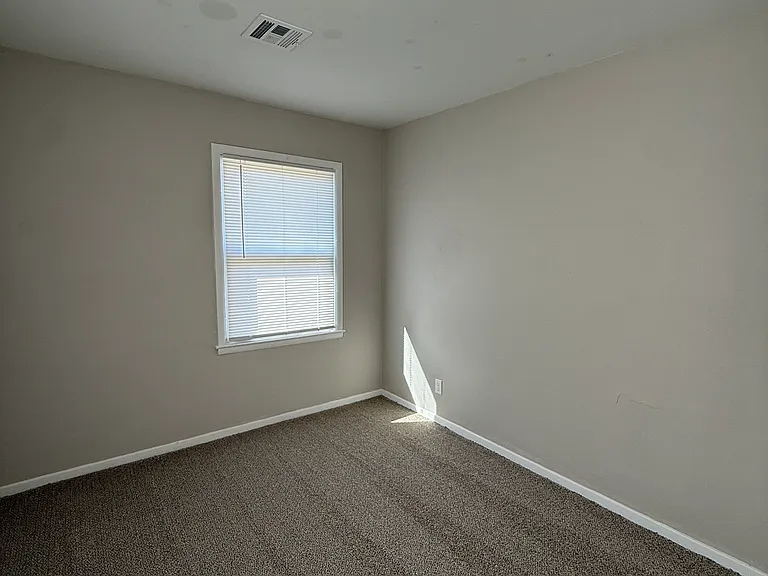 1133 NW 84th St — Photo 9