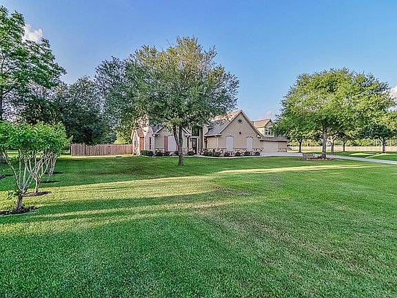 3rd image of 17506 N Yaupon Cir