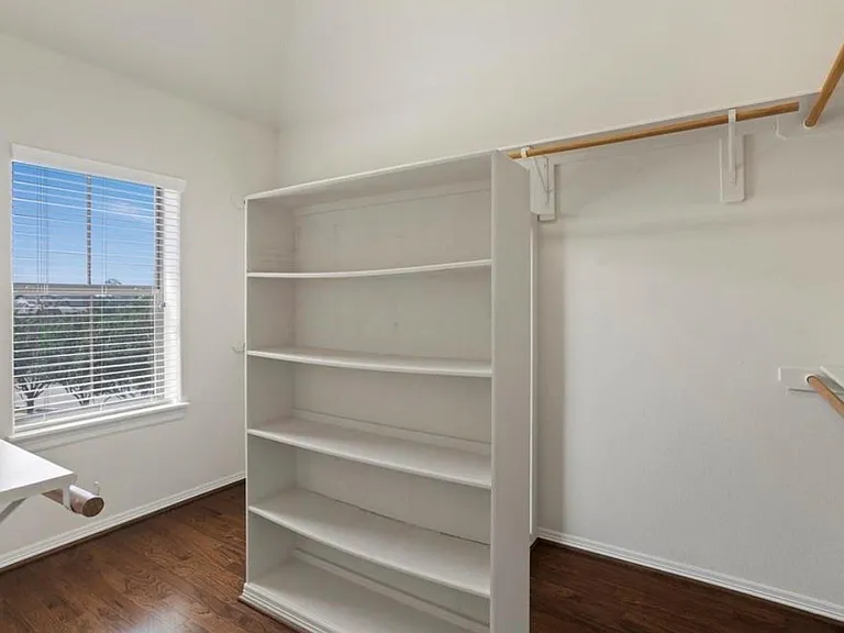 5503 Livorno Way — Photo 14
