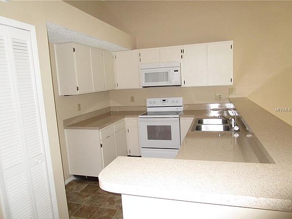 4th image of 1201 Tuxford Dr