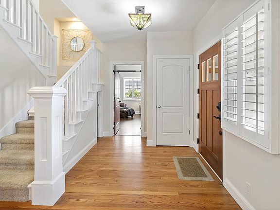 4th image of 341 Los Gatos Blvd
