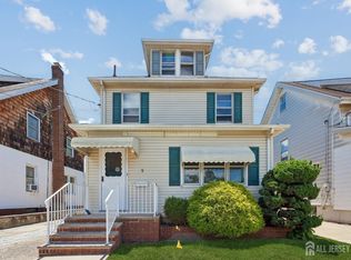 7 Johnson Pl, South River, NJ 08882