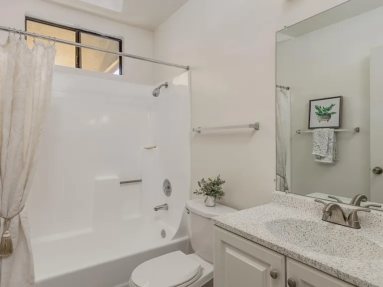 Sunset Trails Apartments — Photo 11
