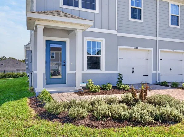 1200 Port Blue Way, Lady Lake, FL 32159