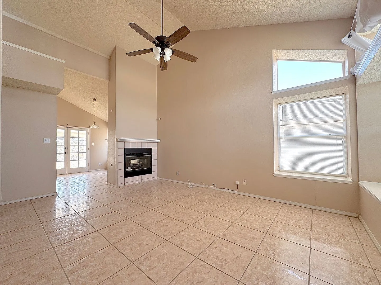 Northeast El Paso 3 Bed/2 Bath — Photo 3