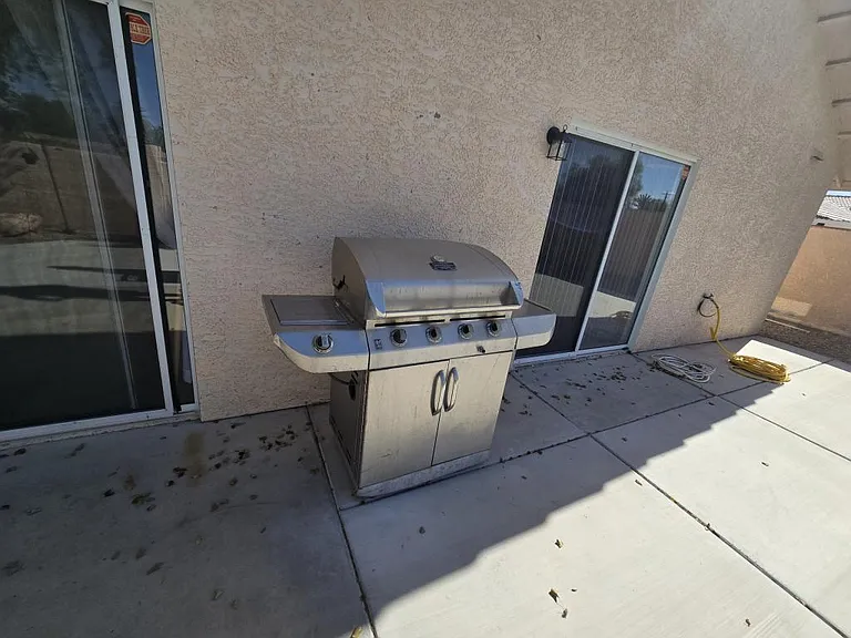 1933 E Leisure Ln — Photo 24