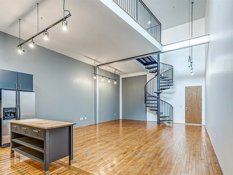1312 Live Oak St #223 — Photo 4
