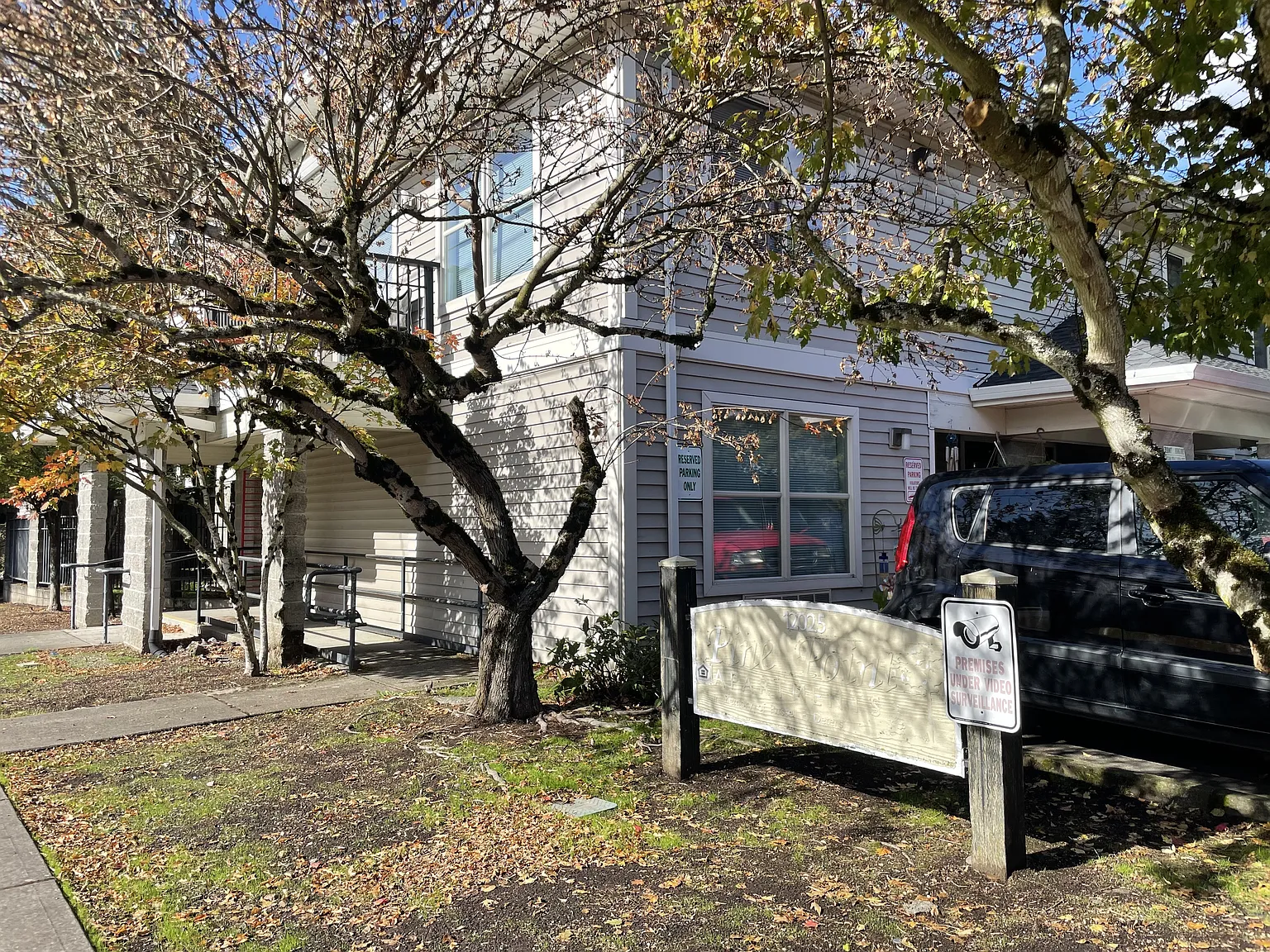 Pine Point Apartments — Photo 2