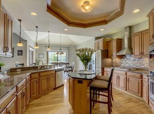 W225S7870 Sunset Glen Ct, Big Bend, WI 53103