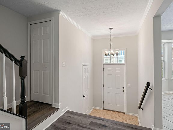 2nd image of 406 W Park Dr