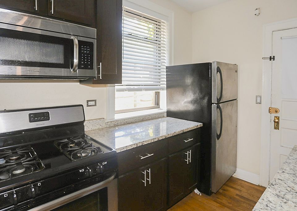 1st image of 4717 1/2 N Leavitt St #2
