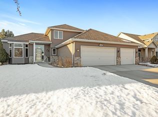 9907 Fallgold Pkwy N, Brooklyn Park, MN 55443